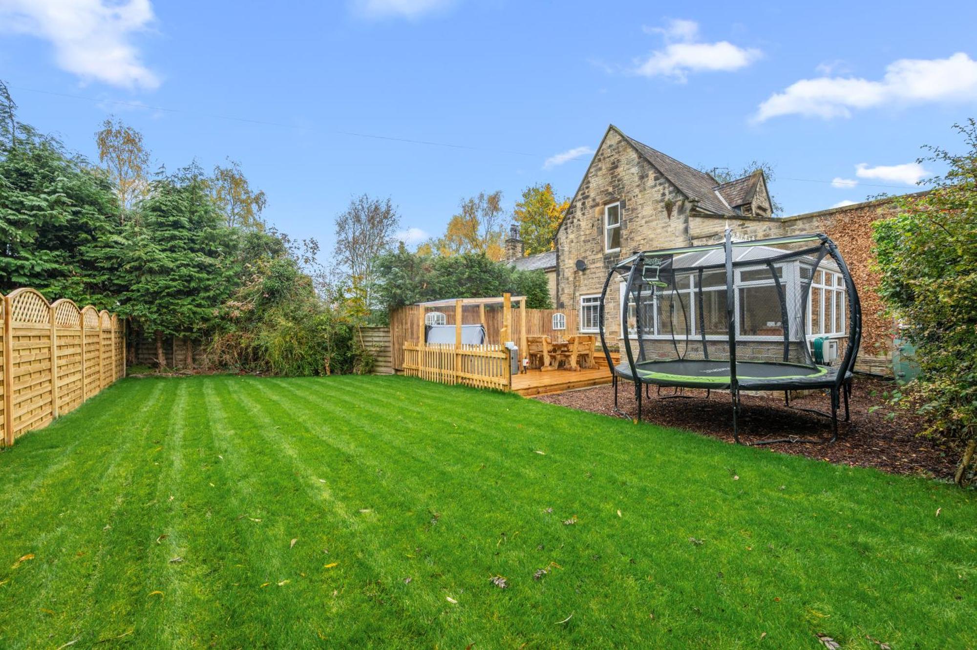 Villa Relax At Little Hawkcliffe Steeton Exterior foto